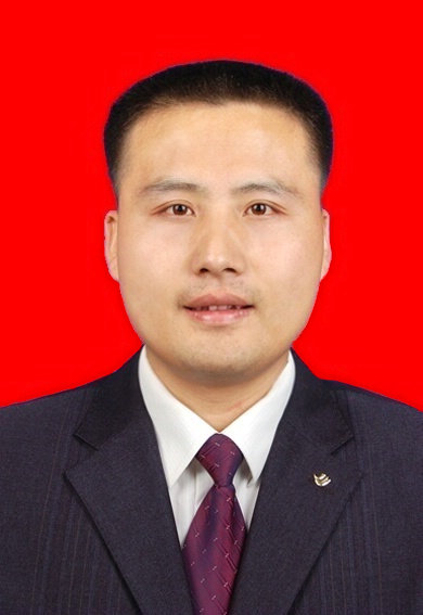 万玉忠.jpg
